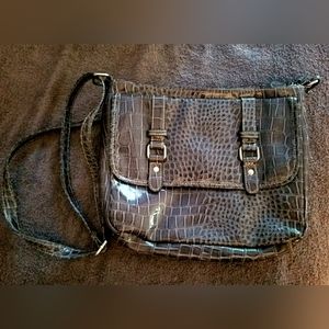 💜 B2G1 EUC faux grey snakeskin bag purse